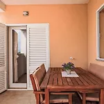 Nekic By Interhome