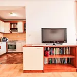 Nekic By Interhome *