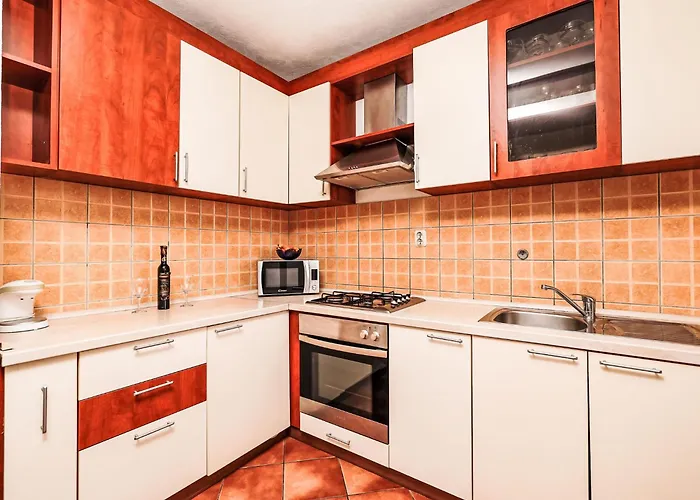 Nekic By Interhome