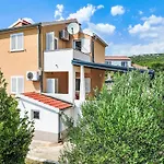 Nekic By Interhome Tatil Evi