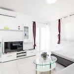 Nekic By Interhome * Maslenica