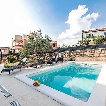 Nekic By Interhome Hébergement de vacances