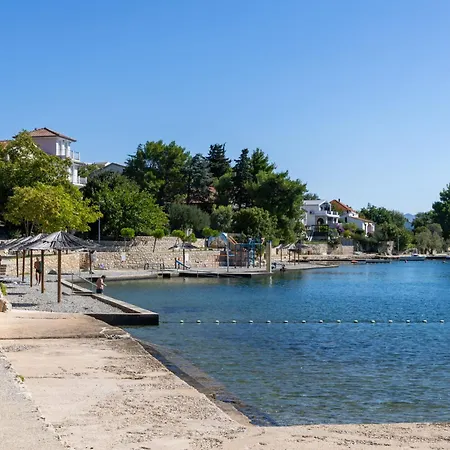 Nekic By Interhome *