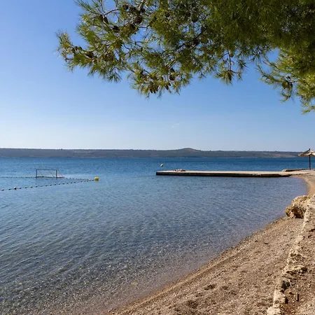 Holiday home Nekic By Interhome