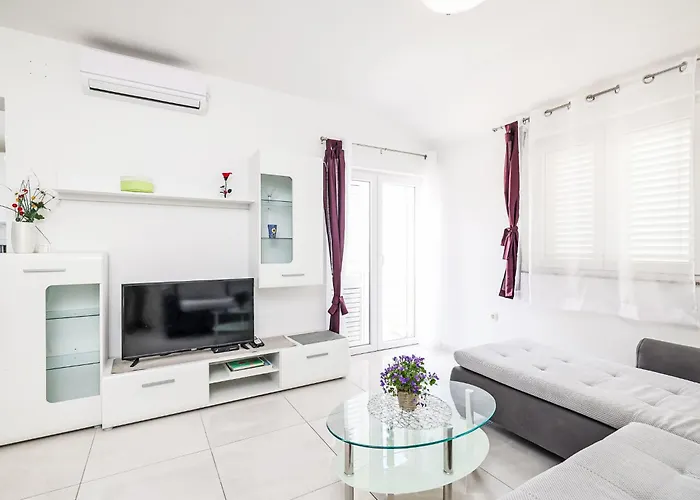 Nekic By Interhome * Maslenica